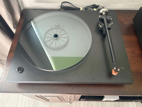 Rega planar turntable with - 3,