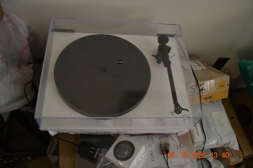 Rega planar turntable - rega, 1